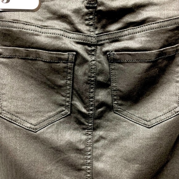 CP Jeans NWT Coated Black Stretch Mini Skirt, Size 3 - Picture 4 of 8